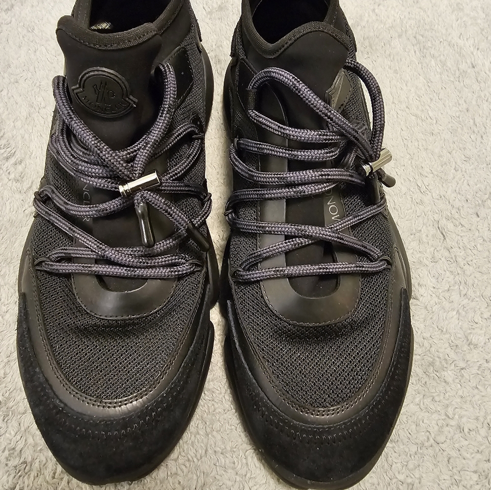 Moncler Stylish Shoes View 4